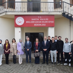 Çocuk Hizmetleri Genel Müdürlüğü Sosyal Rehabilitasyon Hizmetleri Daire Başkanı Sayın Gökşen Altınok Duman, Bartın Aile ve Sosyal Hizmetler Müdürlüğümüzü ziyaret etti. - fotoğraf 4