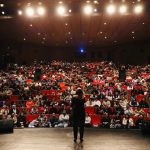 Eğitimci ve Yazar Dilek Cesur Samsun’da Sevenleriyle Buluştu - fotoğraf 2