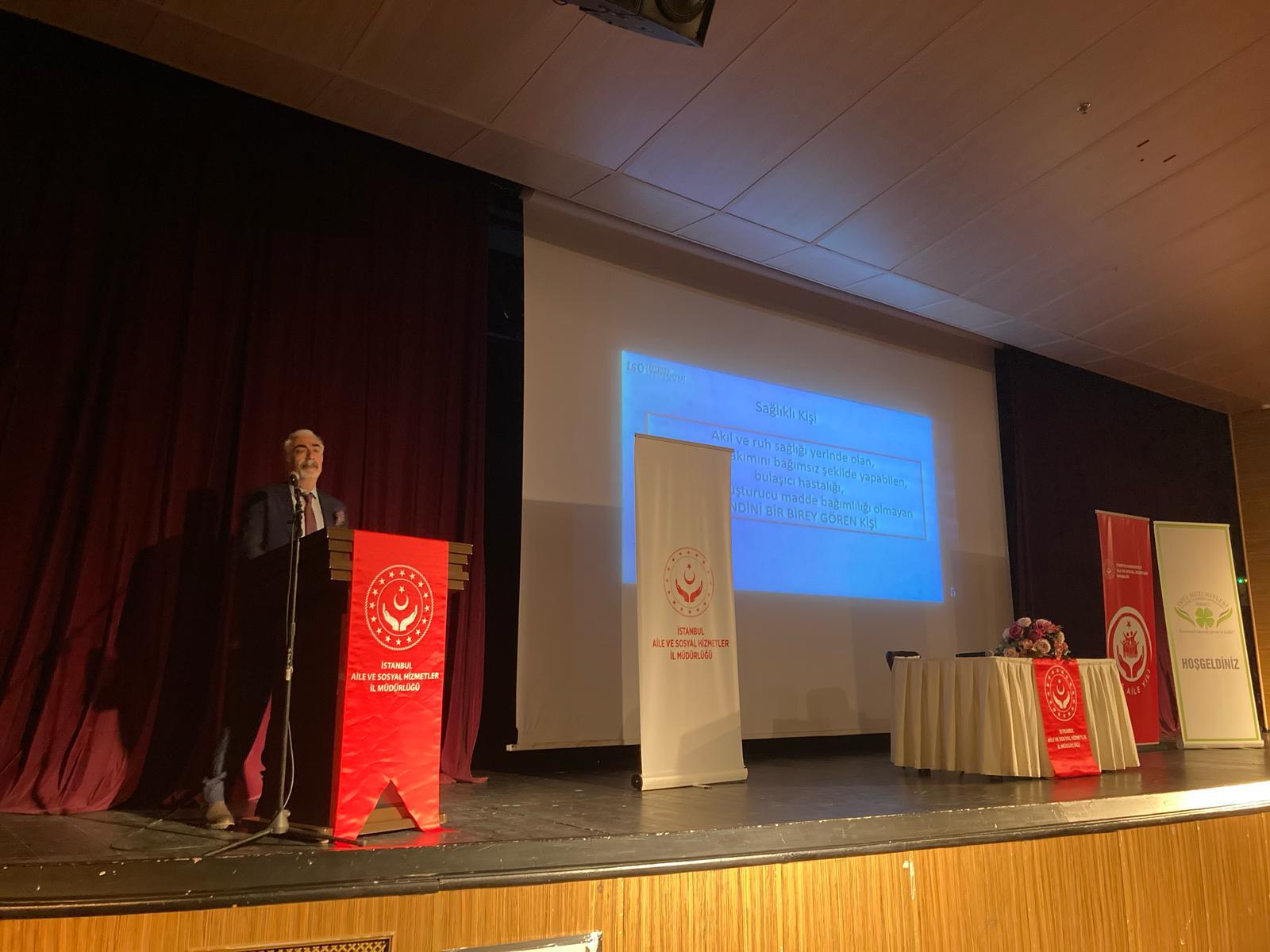 Yaşlılara Saygı Haftası kapsamında yaşlılarımızın haklarına dair farkındalık oluşturmak amacıyla Öğretim Üyesi Dr. Nezih Varol’un katılımıyla gerçekleştirdik.