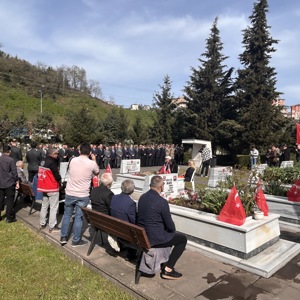 Ramazan Bayramı Arifesinde Şehitlerimiz Dualarla Yad Edildi  - fotoğraf 3