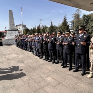 Ramazan Bayramı Arifesinde Şehitlerimiz Dualarla Yad Edildi  - fotoğraf 4