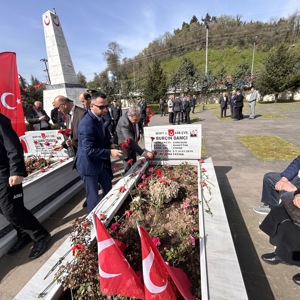Ramazan Bayramı Arifesinde Şehitlerimiz Dualarla Yad Edildi  - fotoğraf 7