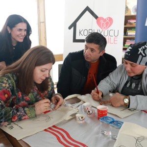 Samsun Valisi Orhan Tavlı ve Büyükşehir Belediye Başkanı Halit Doğan Koruyucu Aileler ve Çocuklarla Bir Araya Geldi - fotoğraf 7