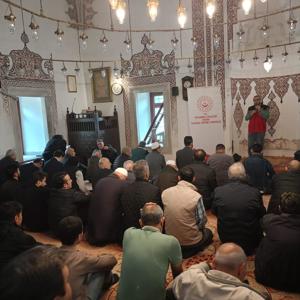 Sosyal Hizmet Merkezlerimiz tarafından ilimiz genelindeki camilerde cuma namazı öncesi koruyucu ve önceliyici hizmetlerimiz kapsamında farkındalık eğitimlerimiz devam ediyor. - fotoğraf 3