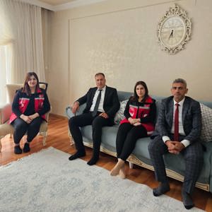 Şehit Aileleri ve Gazilere Anlamlı Ziyaret - fotoğraf 2
