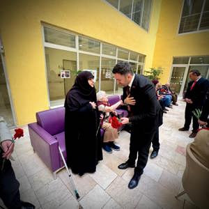 İl Müdürümüz Sn. Ömer TURAN Arefe Günü münasebetiyle Valimiz Sn. Davut GÜL ’ün eşliğinde Sultangazi Huzurevimize ziyaret gerçekleştirmiştir. - fotoğraf 6