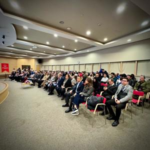 2 Nisan ''Dünya Otizm Farkındalık Günü" münasebetiyle İl Müdürlüğümüz ile Otizm ve Engelli Dernekleri İşbirliğiyle planlanan "Otizmde Güncel Yaklaşımlar" paneli gerçekleştirildi.  - fotoğraf 2