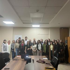 Afetlere hazırlığımızı artırmak ve personelimizi güçlendirmek amacıyla, "Afet ve Acil Durumlarda Psikososyal Destek Hizmetleri Farkındalık Eğitimleri" İstanbul genelinde devam etmektedir. - fotoğraf 3