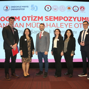 Samsun'da “Tanıdan Müdahaleye Otizm” temasıyla sempozyum düzenlendi - fotoğraf 19