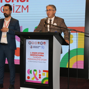 Samsun'da “Tanıdan Müdahaleye Otizm” temasıyla sempozyum düzenlendi - fotoğraf 1