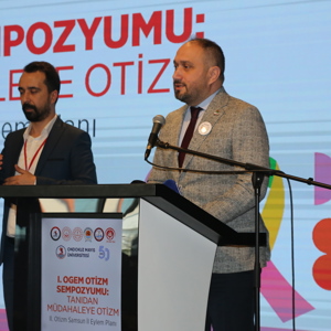 Samsun'da “Tanıdan Müdahaleye Otizm” temasıyla sempozyum düzenlendi - fotoğraf 4