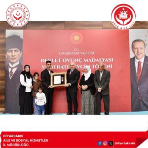 Vatan Kahramanlarına Devlet Övünç Madalyası - fotoğraf 4