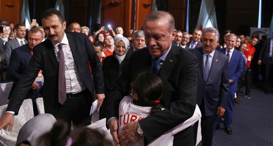 "Geçtiğimiz 15 yılda ülkemize her alanda olduğu gibi engellilerimizin sorunlarının çözümü konusunda da adeta çağ atlattık"