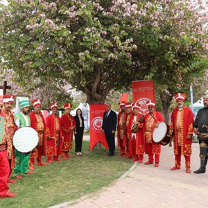 8 NİSAN DÜNYA ROMANLAR GÜNÜ ETKİNLİKLERİ - fotoğraf 1