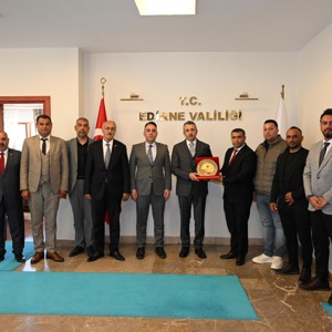 8 Nisan Dünya Romanlar Günü Kutlandı. - fotoğraf 1