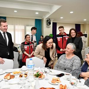  Dünya Romanlar Günü Kapsamında Program Düzenlendi - fotoğraf 1