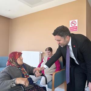 İl Müdürlüğümüze bağlı Maltepe Huzurevinde çıkan yangın sonucu yeni yaşam alanlarına nakilleri gerçekleştirilen büyüklerimizi ziyaret ettik; geçmiş olsun dileklerimizi ilettik. - fotoğraf 3