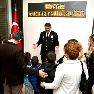 Çocuklar Polis Abilerini ve Polis Ablalarını Ziyaret Etti. - fotoğraf 3