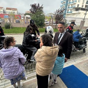 Çocuklar Polis Abilerini ve Polis Ablalarını Ziyaret Etti. - fotoğraf 5