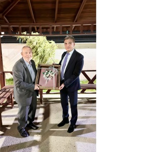 Daire Başkanımız Sayın Ahmet EVCİL ve İl Müdürümüz Sayın Emine BÖÇKÜN; Karesi Huzurevi Yaşlı Bakım ve Rehabilitasyon Merkezi Müdürlüğümüze Ziyaret Gerçekletirdi. - fotoğraf 5