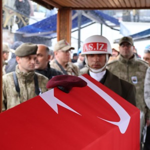 Şehit Nurettin Tokyürek’in Naaşının Toprağa Verilmesi - fotoğraf 1