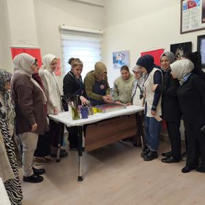 Ailemle Ebru Yapıyorum Etkinliği - fotoğraf 4