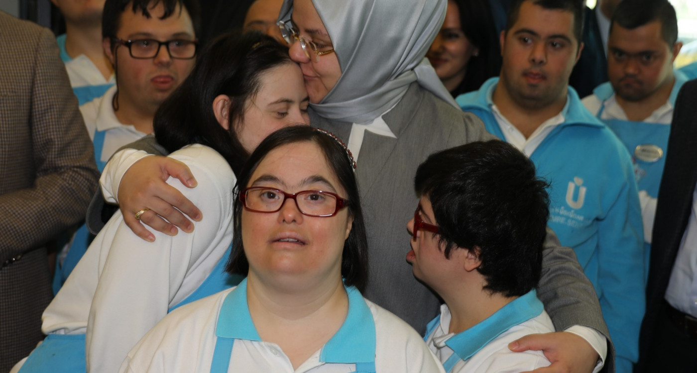 Gerçek Dostlar Kromozom Saymaz: Down Sendromu 1 Eksiklik Değil, +1 Fazlalıktır