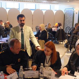 Ailenin Korunması ve Güçlendirilmesi İl Eylem Planı Çalıştayı - fotoğraf 12