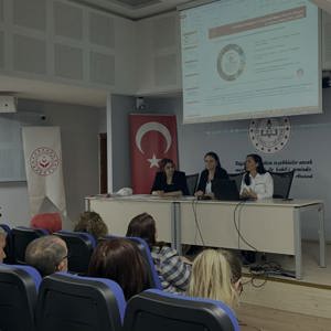 Muhtarlara "Kadına Yönelik Şiddetle Mücadele" ve Erken Yaşta Evlilikle Mücadele" Semineri Düzenlendi. - fotoğraf 4