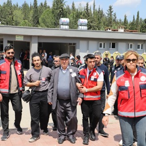 ŞEHİDİMİZİ SON YOLCULUĞUNA UĞURLADIK - fotoğraf 4