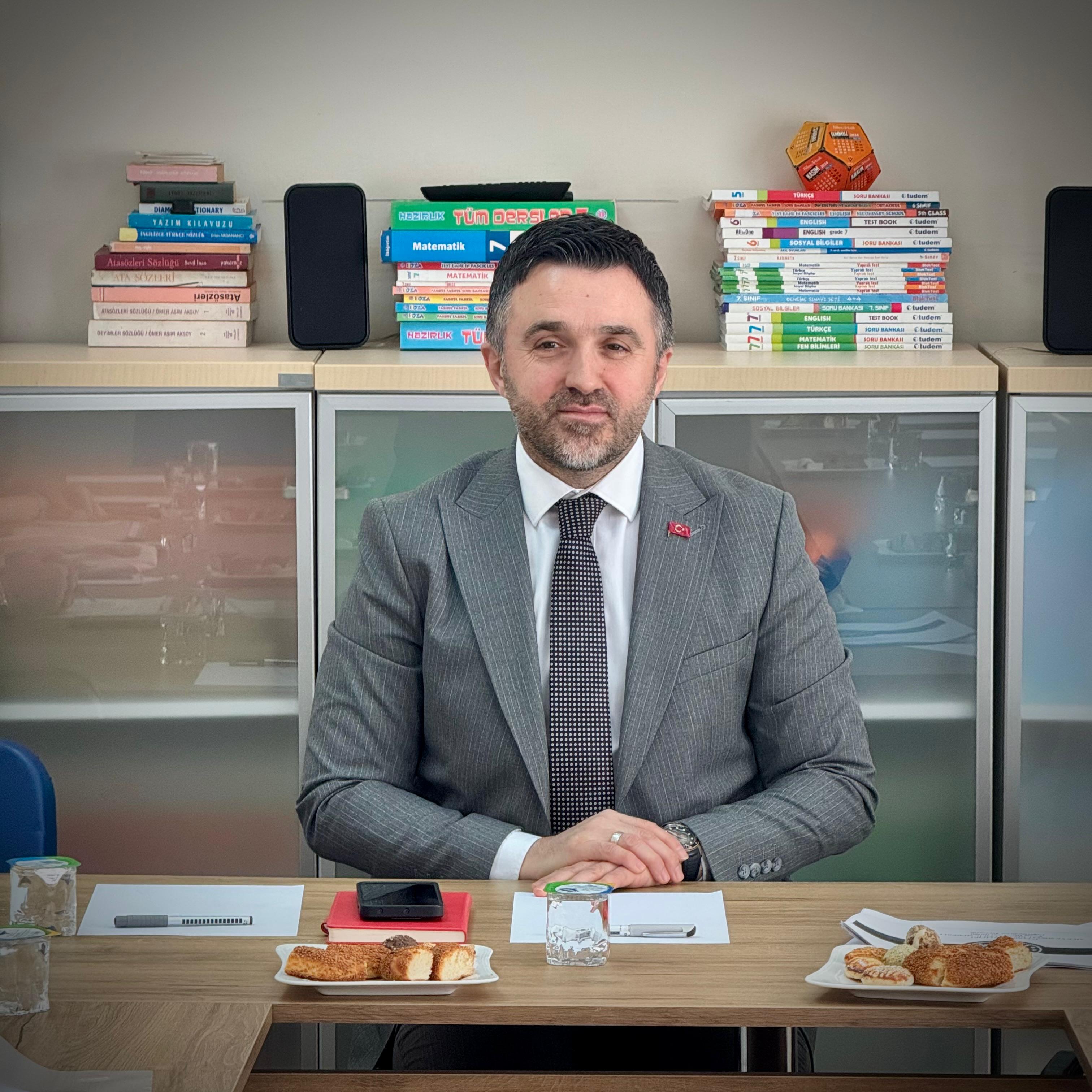 İl Müdürümüz Sn. Ömer TURAN başkanlığında Kadın Hizmetleri Birimi tarafından son üç ayda yapılan iş, işlemler ve hizmetlerle ilgili istişare ve değerlendirme toplantısı gerçekleştirilmiştir.