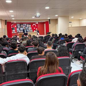 Hacıbektaş Mesleki ve Teknik Anadolu Lisesi'nde "Bir Gün Sende Yaşlanacaksın" konulu söyleşi düzenlendi - fotoğraf 2