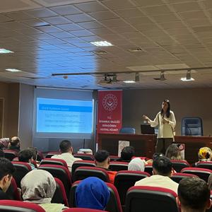 2025 Aile Yılı kapsamında 'Evlenecek Gençlerin Desteklenmesi Projesi' ile Evlilik Kredisi onaylanan çiftlerimize 'Evlilik Öncesi Eğitim Programı' kapsamında eğitimler vermeye devam ediyoruz. - fotoğraf 3