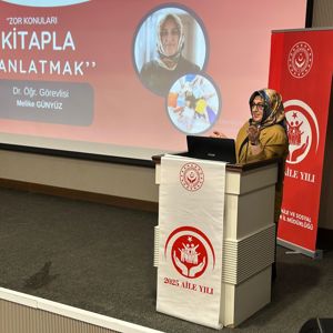 “Zor Konuları Kitapla Anlatmak” Söyleşisi Gerçekleştirildi - fotoğraf 3