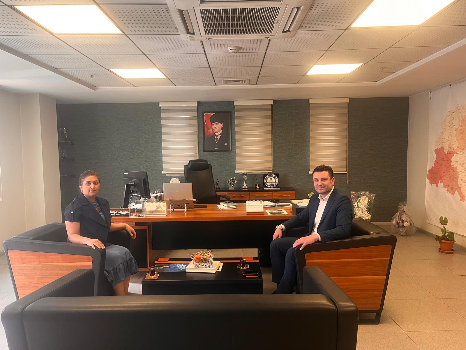 İl Müdürümüz Sayın Emine BÖÇKÜN, Uludağ Elektrik Dağıtım A.Ş. İşletme Müdürü Sayın Barış Can TOYGUN’a Ziyaret Gerçekleştirdi.