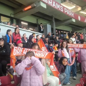 İl Müdürlüğümüze bağlı kuruluşlarımızda koruma ve bakım altında bulunan 40 çocuğumuzla 23 Nisan etkinlikleri çerçevesinde Galatasaray Spor Kulübünün misafiri olduk - fotoğraf 4