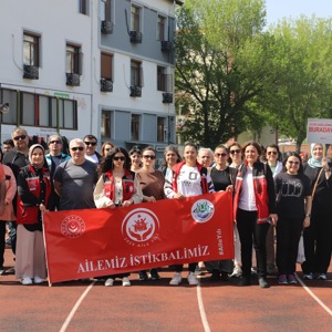 Aile Yılında “Farkındalık Yürüyüşü” Yapıldı. - fotoğraf 2