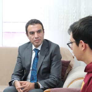 İl Müdürümüz M.Ferdi Bozkurt'tan 2025 Aile Yılı Kapsamında Depremzede Ailelere Anlamlı Ziyaret - fotoğraf 1