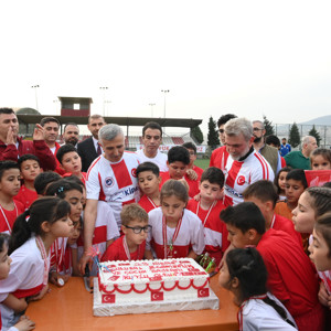 “Kahramanların Çocukları Futbol Buluşması” - fotoğraf 4
