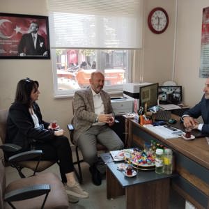 İl Müdür Vekilimiz Sayın Sebahattin BİLGİÇ Karaağaç Muhtarı Eniz DİRİM'i ziyaret etti. - fotoğraf 2