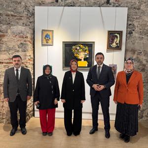 Bakanlığımız tarafından 23 Nisan Ulusal Egemenlik ve Çocuk Bayramı nedeniyle çocuklarımızın eserlerinin sergilendiği “Benim Renklerim Resim Sergisi” Dolmabahçe Sarayında açıldı. - fotoğraf 6