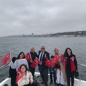 23 Nisan Ulusal Egemenlik ve Çocuk Bayramı etkinlikleri çerçevesinde ilimizdeki şehitlerimizin ve gazilerimiz çocuklarıyla İstanbul Boğazı gezisinde bir araya geldik.  - fotoğraf 5