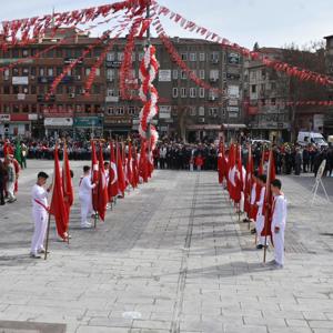 23 Nisan Ulusal Egemenlik ve Çocuk Bayramı kutlama programı gerçekleştirildi. - fotoğraf 6