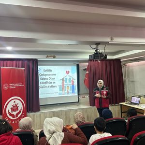 İlimiz genelindeki; Okullar, Kuran Kursları, Denetimli Serbestlik Müdürlükleri ve Aile Destek Merkezleri alanlarında verilen eğitimlerimiz düzenli olarak devam ediyor. - fotoğraf 1