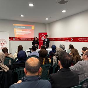 Mesleki Seçim Üzerine Panel - fotoğraf 1