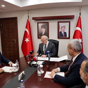 ADANA VALİLİĞİ HİMAYELERİNDE, 2025 AİLE YILINDA YENİ EVLENECEK ÇİFTLERE ESNAFTAN %15 İNDİRİM DESTEĞİ - fotoğraf 3