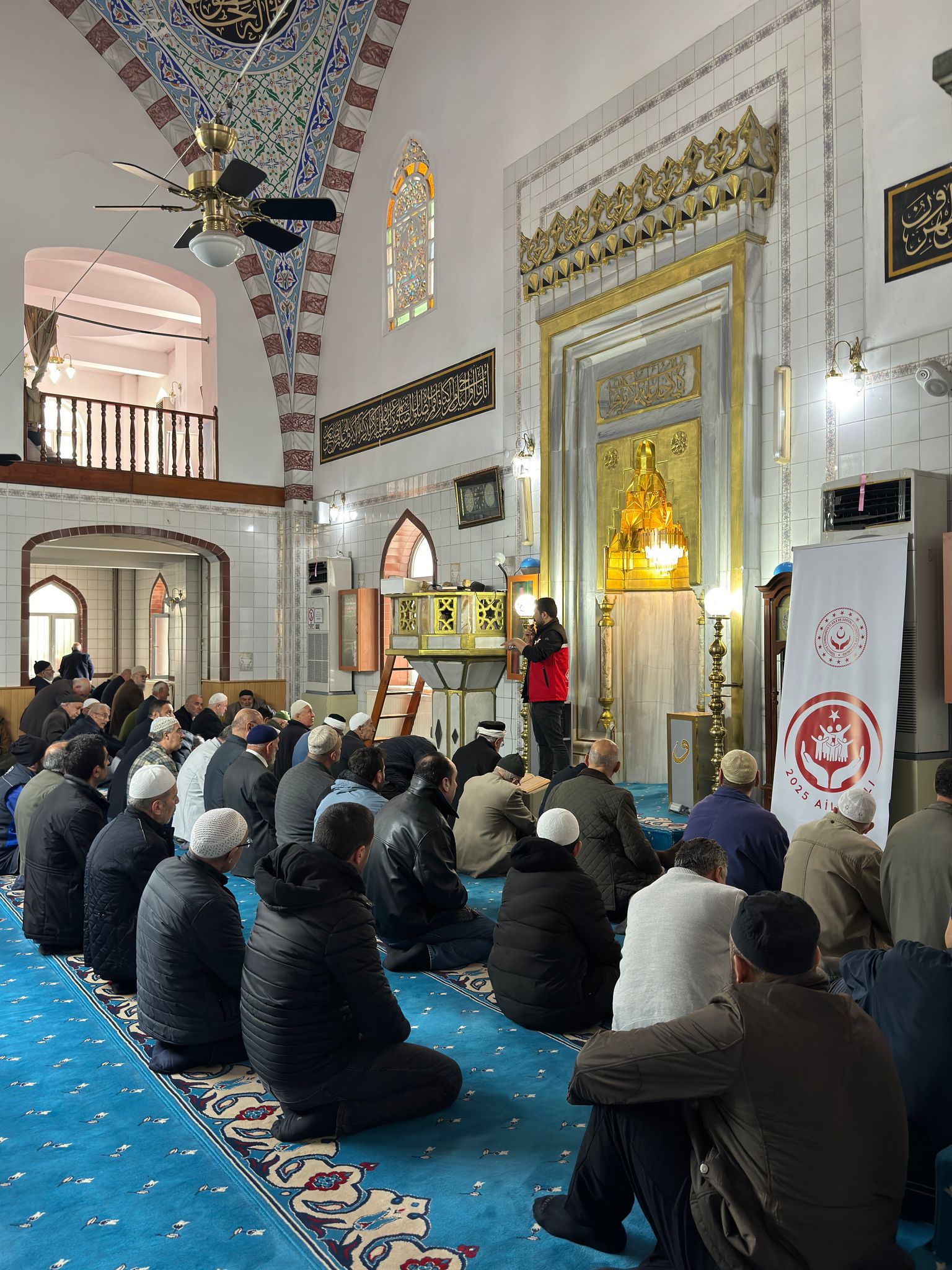 Sosyal Hizmet Merkezlerimiz tarafından ilimiz genelindeki camilerde cuma namazı öncesi koruyucu ve önceliyici hizmetlerimiz kapsamında farkındalık eğitimlerimiz devam ediyor.