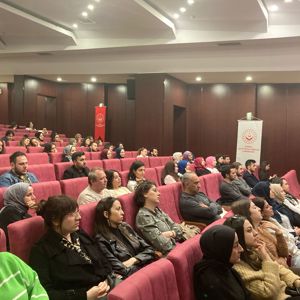 2025 Aile Yılı kapsamında; Klinik Psikolog Talha TOLUNALP tarafından  “Çocukların Duygularını Anlamak ve Onlara Eşlik Etmek İçin Neler Yapabiliriz?” konulu eğitim gerçekleştirilmiştir. - fotoğraf 2