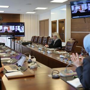 Bakanımız Göktaş'tan üniversite öğrencilerinin “koruyucu aile” konulu bitirme projesine destek - fotoğraf 2