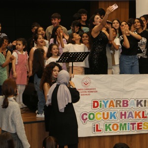 2025 Aile Yılı Kapsamında Halka Açık Olan  Aylin Demir konserini gerçekleştirdik.. - fotoğraf 10